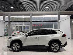 Toyota RAV4 2.0L CVT FWD Style Edition - ფოტო 3