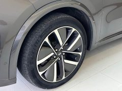 Li Auto L9 Pro - ფოტო 4