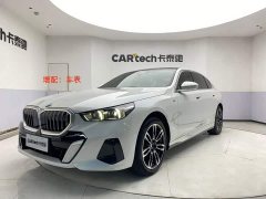 BMW 5 Series 525Li M Sport Package - ფოტო 1