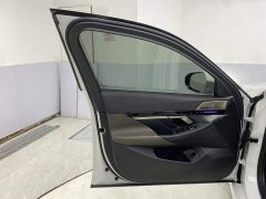 BMW 5 Series 525Li M Sport Package - ფოტო 16