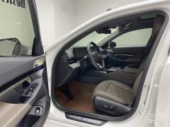 BMW 5 Series 525Li M Sport Package - ფოტო 17
