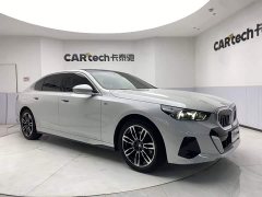 BMW 5 Series 525Li M Sport Package - ფოტო 2
