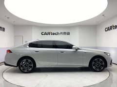 BMW 5 Series 525Li M Sport Package - ფოტო 4
