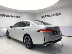 BMW 5 Series 525Li M Sport Package - ფოტო 7