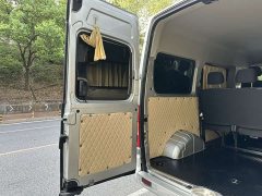 New Journey Xintu V80 2.0T AMT Classic Aoyun Tong Short Wheelbase Mid-roof 5/6 Seater - ფოტო 10