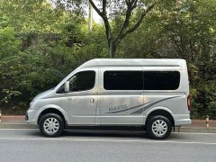 New Journey Xintu V80 2.0T AMT Classic Aoyun Tong Short Wheelbase Mid-roof 5/6 Seater - ფოტო 2