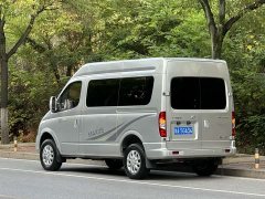 New Journey Xintu V80 2.0T AMT Classic Aoyun Tong Short Wheelbase Mid-roof 5/6 Seater - ფოტო 3