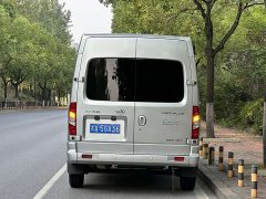 New Journey Xintu V80 2.0T AMT Classic Aoyun Tong Short Wheelbase Mid-roof 5/6 Seater - ფოტო 5