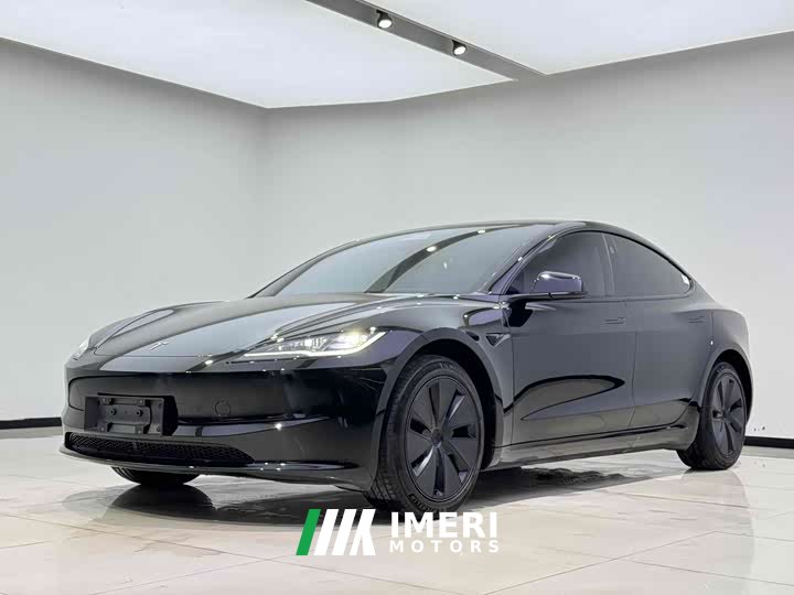 Tesla Model 3 Rear-Wheel Drive
