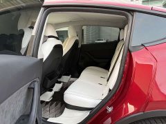 Tesla Model Y Rear-Wheel Drive - ფოტო 13