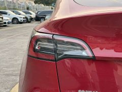 Tesla Model Y Rear-Wheel Drive - ფოტო 17