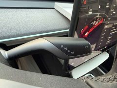 Tesla Model Y Rear-Wheel Drive - ფოტო 8