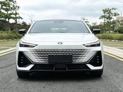 Changan UNI-V 1.5T Deluxe - ფოტო 2