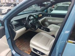 Li Auto ONE Extended Range 6-Seater - ფოტო 4