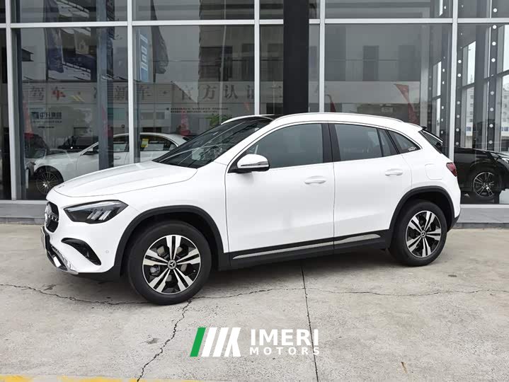 Mercedes-Benz GLA 200 - ავტომობილი ჩინეთიდან