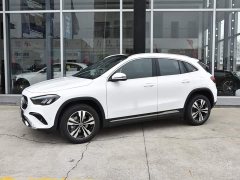 Mercedes-Benz GLA 200 - ფოტო 1
