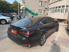 Lexus ES 200 Premium Edition - ფოტო 2