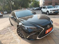 Lexus ES 200 Premium Edition - ფოტო 4
