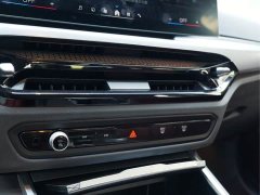 BMW 3 Series 330Li M Sport Night Edition Package - ფოტო 17