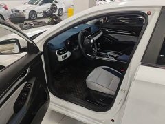 Geely Emgrand 2022 4th Generation 1.5L CVT Elite - ფოტო 5