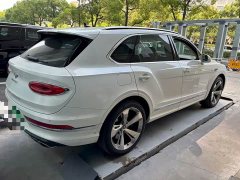Bentley Bentayga Plug-in Hybrid 3.0T PHEV - ფოტო 3