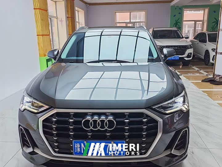 Audi Q3 35 TFSI Fashion Version