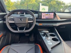 Changan UNI-V 2023 1.5T Premium - ფოტო 16
