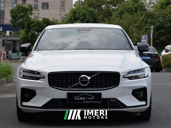 Volvo S60 B5 Inscription Sport - ავტომობილი ჩინეთიდან