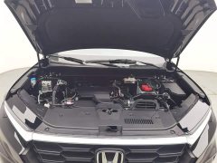 Honda CR-V 240TURBO FWD Active 5-Seater - ფოტო 6