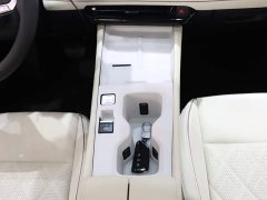 Volkswagen Jetta L 300TSI DSG Luxury - ფოტო 15
