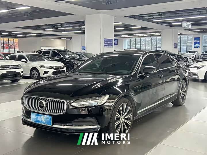Volvo S90 B5 Smart Luxury Edition