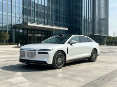 Voyah Lantu Zhaoguang L 2025 Four-Wheel Drive Premium Edition - ფოტო 1