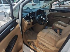 Buick GL8 ES Land Respect 653T Smart Flagship - ფოტო 15