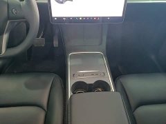 Tesla Model Y Rear-Wheel Drive - ფოტო 13