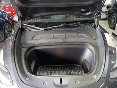 Tesla Model Y Rear-Wheel Drive - ფოტო 19