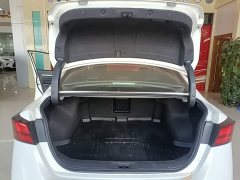 Nissan Teana 2.0L XL Comfort - ფოტო 18