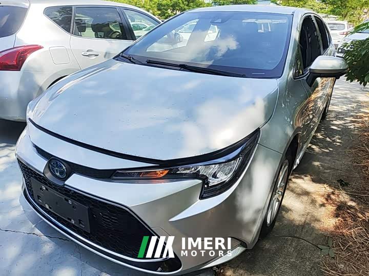 Toyota Corolla Hybrid 1.8H E-CVT Luxury - ავტომობილი ჩინეთიდან