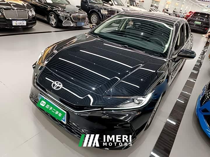 Toyota Camry Hybrid 2.0HG Radiance Edition - ავტომობილი ჩინეთიდან