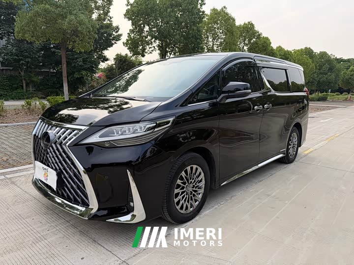 Lexus LM 2020 300h four-seat Royal Edition