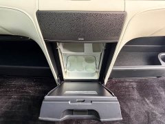 Lexus LM 2020 300h four-seat Royal Edition - ფოტო 14