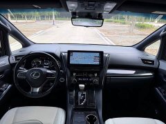 Lexus LM 2020 300h four-seat Royal Edition - ფოტო 9