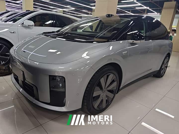 Li Auto i8 Standard Edition - ავტომობილი ჩინეთიდან
