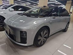 Li Auto i8 Standard Edition - ფოტო 1
