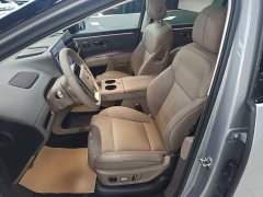 Li Auto i8 Standard Edition - ფოტო 14