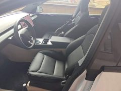 Tesla Model Y Rear-Wheel Drive - ფოტო 14