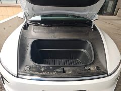 Tesla Model Y Rear-Wheel Drive - ფოტო 19