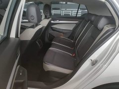 Volkswagen Golf 280TSI DSG R-Line - ფოტო 16