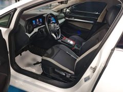 Volkswagen Golf 280TSI DSG 30th Anniversary Edition - ფოტო 14