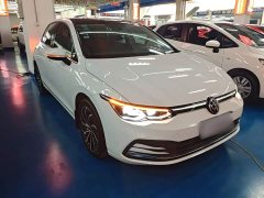 Volkswagen Golf 280TSI DSG 30th Anniversary Edition - ფოტო 3