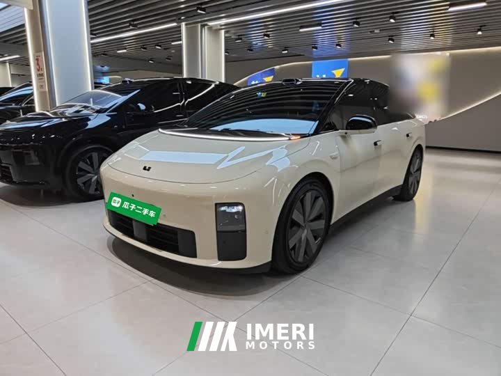 Li Auto i6 2025 Four-Wheel Drive Standard Edition - ავტომობილი ჩინეთიდან